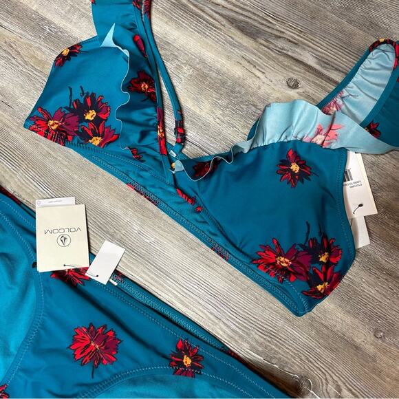 Volcom Good To Grow V-Neck Top & Hipster Bottom - Stormy Blue Women’s Sz L NWT - Picture 3 of 14